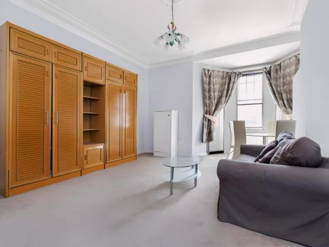 Apartment for rent in Earl's Court, Greater London