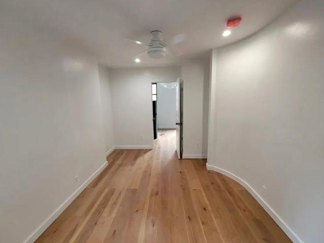 Room for rent in Arverne, New York