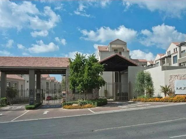 Apartment for sale in Vosloorus, Gauteng