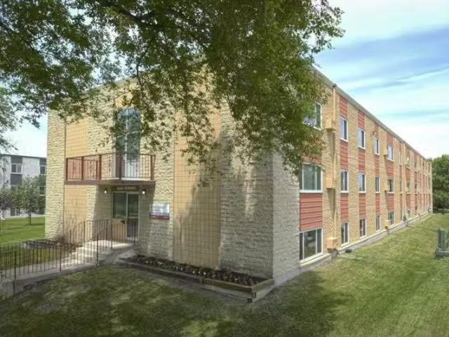 Condo for rent in East St. Paul, Manitoba