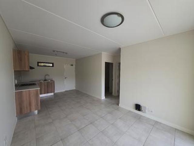 Apartment for rent in Gordon's Bay, Western Cape