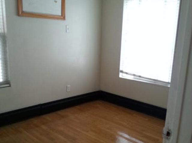 Room for rent in Arverne, New York
