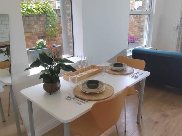 Apartment for rent in London Borough of Ealing, Hanwell