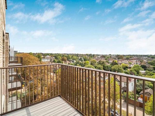 Apartment for sale in London, Greater London