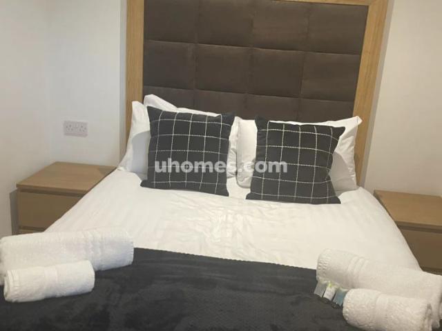 Apartment for rent in Huddersfield, West Yorkshire