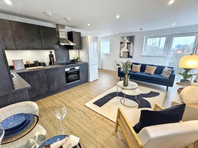 Apartment for rent in Thornwood, Glasgow