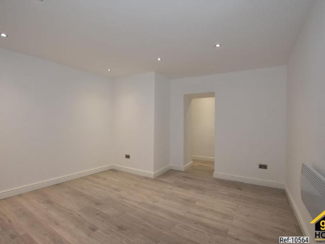 Apartment for rent in The Haulgh, Lee Bank