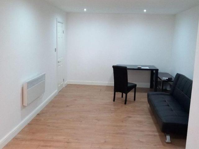 Apartment for rent in The Haulgh, Lee Bank