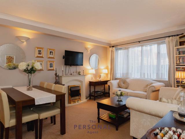 Apartment for rent in Stoneleigh, Ewell