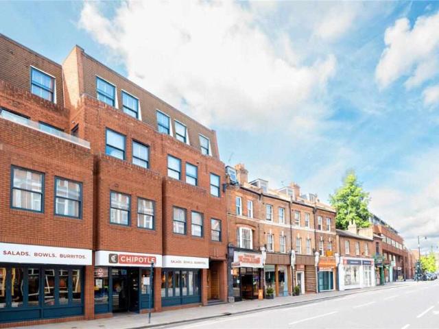 Apartment for sale in London, Greater London