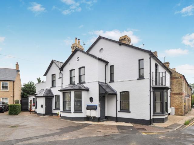 Apartment for rent in Huntingdon