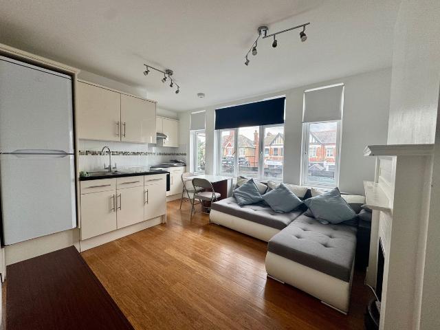Apartment for rent in Elmers End, Greater London
