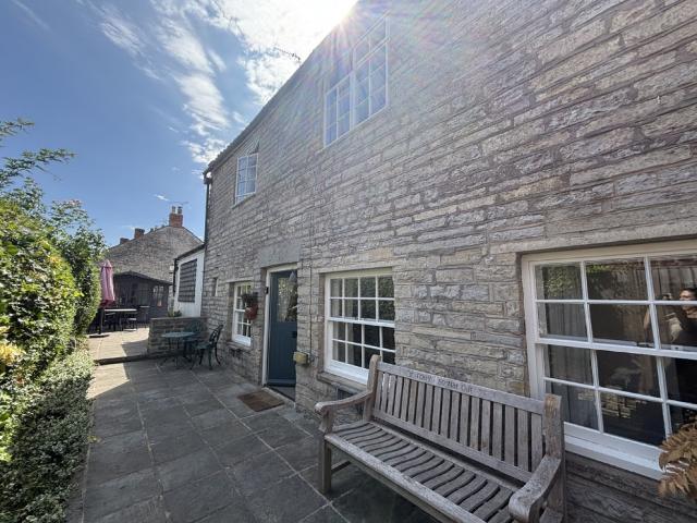 Apartment for rent in Somerton, Somerset