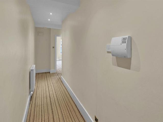 Apartment for rent in West Vale, West Yorkshire