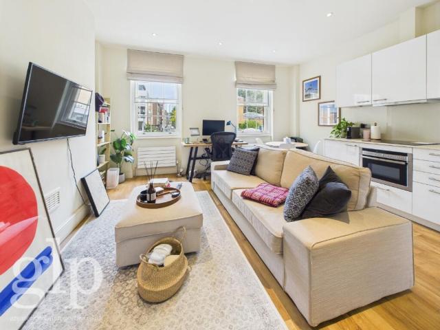 Apartment for rent in Westminster