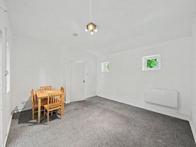 House for rent in Royal Borough of Greenwich, Greater London
