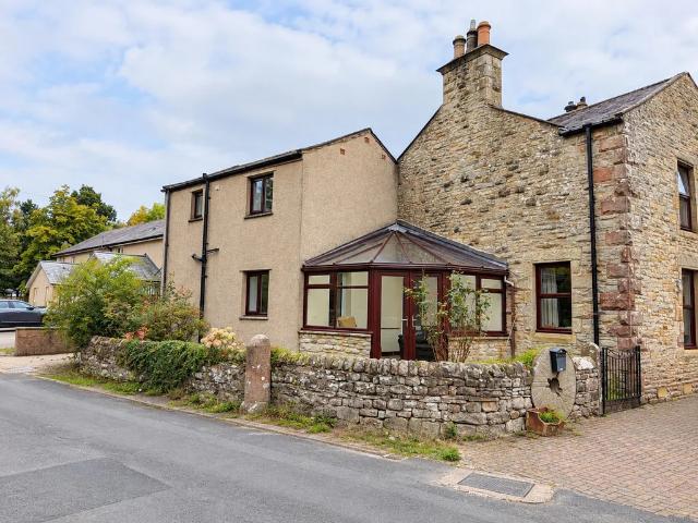 House for rent in Church Brough, Brough