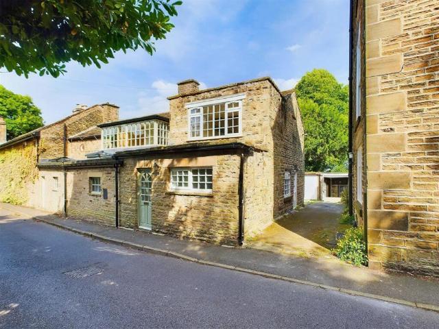 Farm for rent in Stumperlowe, Fulwood