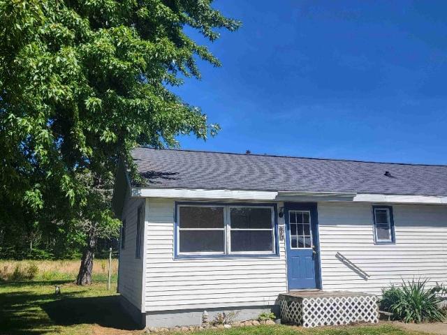 Room for rent in Bainbridge Township, Berrien County