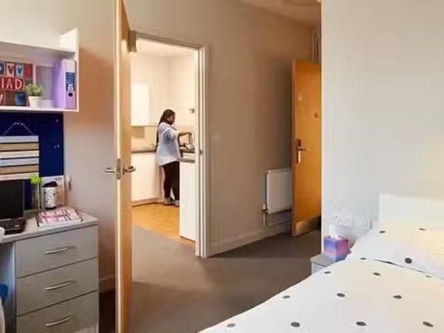 House for rent in Coedffranc, Jersey Marine