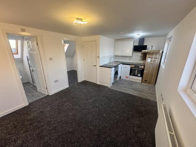 Apartment for rent in London Borough of Merton, Mitcham