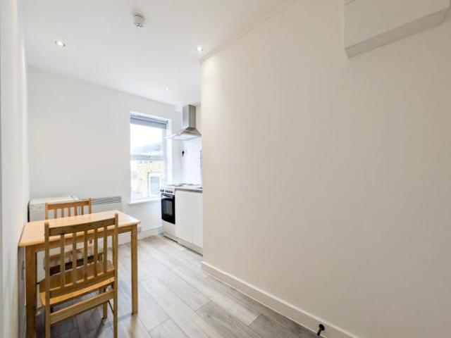 Apartment for rent in East Greenwich, Greater London