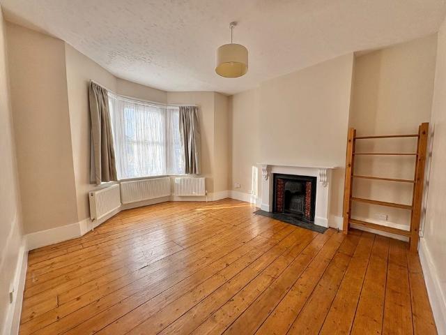 Apartment for rent in Bellingham, Greater London