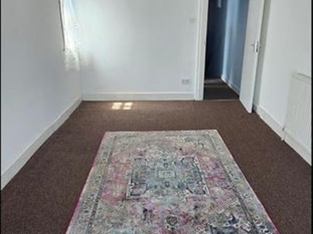 Apartment for rent in Manor Park, Greater London