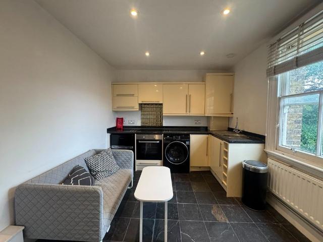Apartment for rent in London Borough of Lewisham, Greater London