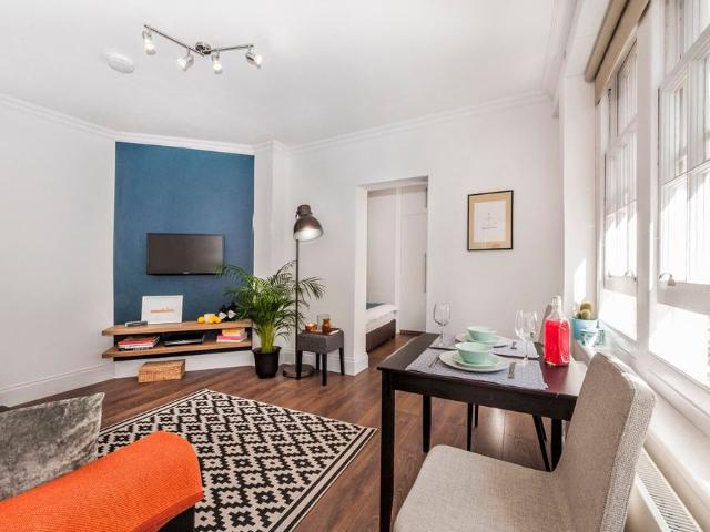 Apartment for rent in Westminster, Victoria