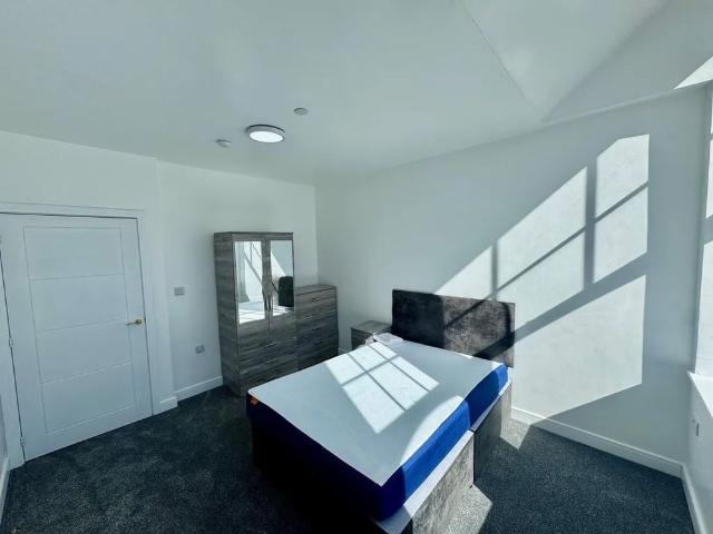 Apartment for rent in Lenton Abbey, Haddon