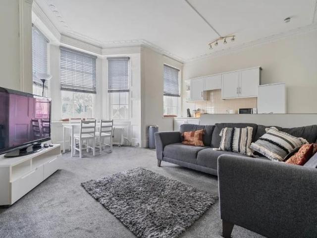 Apartment for rent in Newtown, Reading