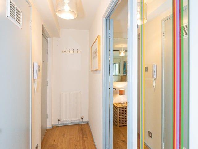 Apartment for rent in Oval, Cat Hill