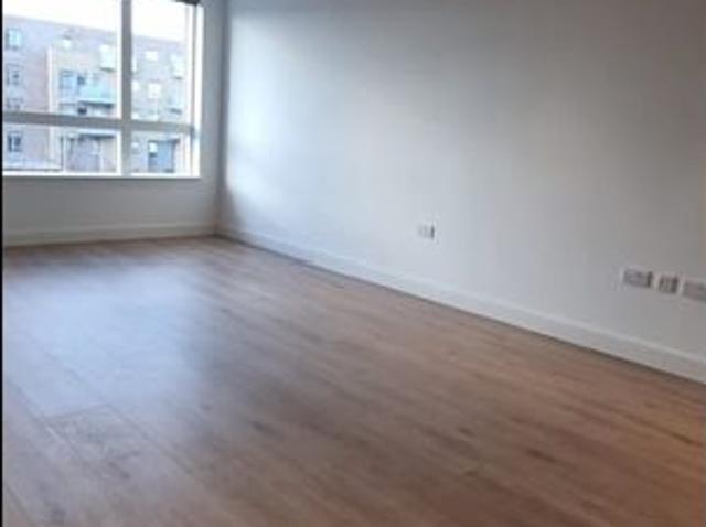 Apartment for rent in Ferme Park, Greater London