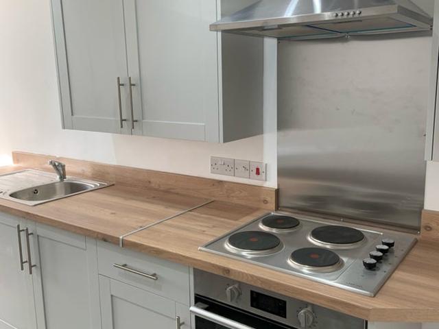 Apartment for rent in Cowley Marsh, The Slade
