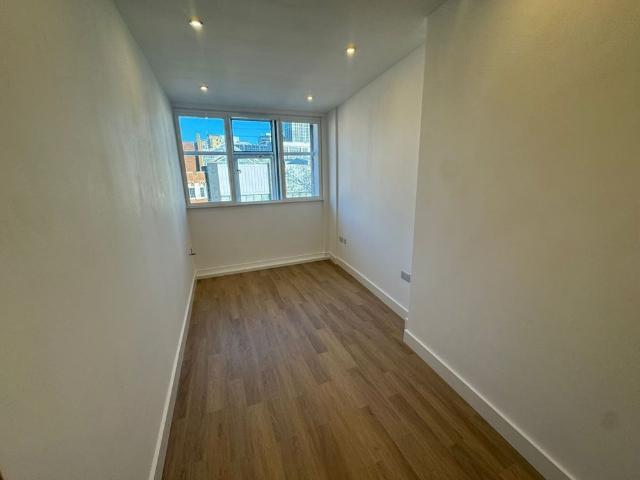 Apartment for rent in London Borough of Croydon, Greater London