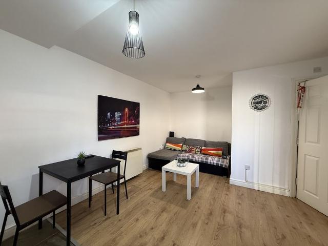 Apartment for rent in Aylestone Park, Old Wharf