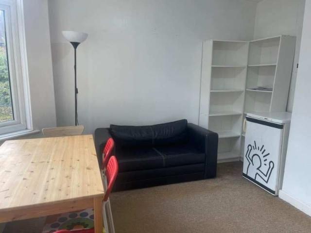 Apartment for rent in Lenton Abbey, City of Nottingham