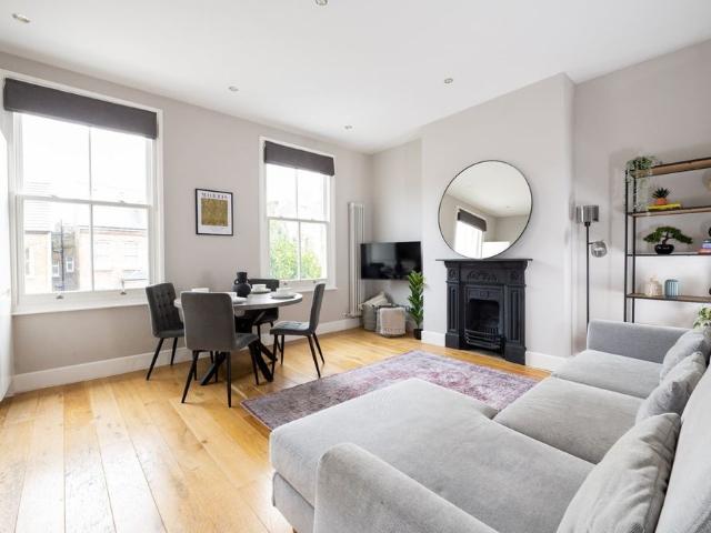 Apartment for rent in London Borough of Lewisham, Forest Hill