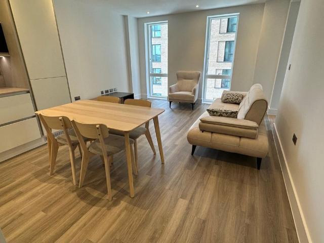 House for rent in Colindale, Greater London
