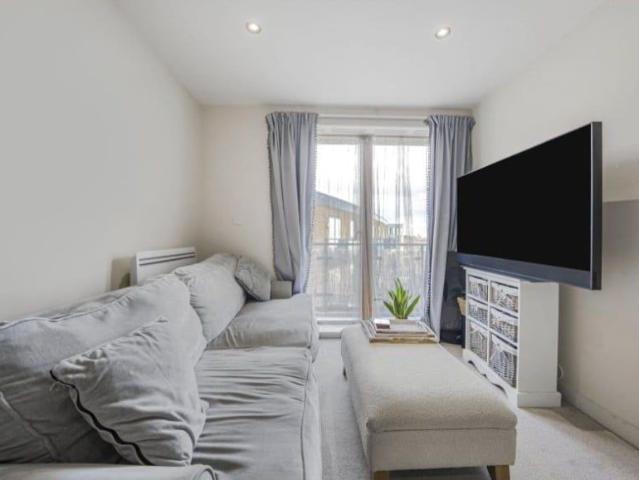 Apartment for rent in London Borough of Merton, Isle Of Man