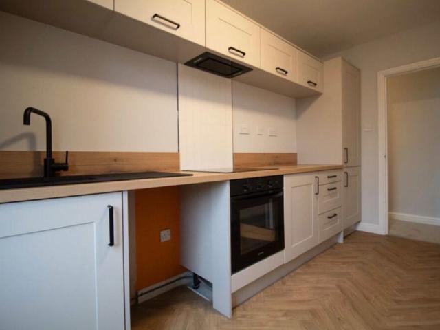 Apartment for rent in Lenton Abbey, Haddon