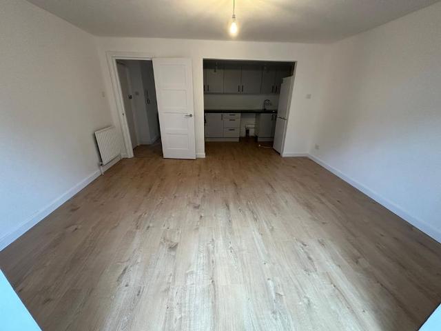 Apartment for rent in Glyndon, Shooters Hill