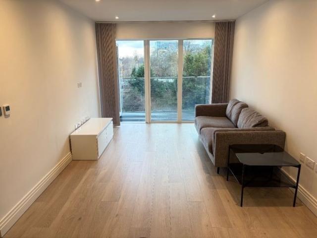 Apartment for rent in London Borough of Ealing, Greater London