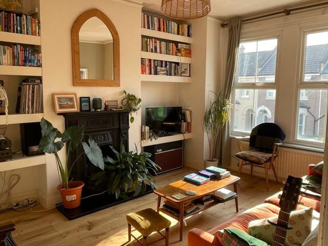 Apartment for rent in London Borough of Lewisham, Bell Green
