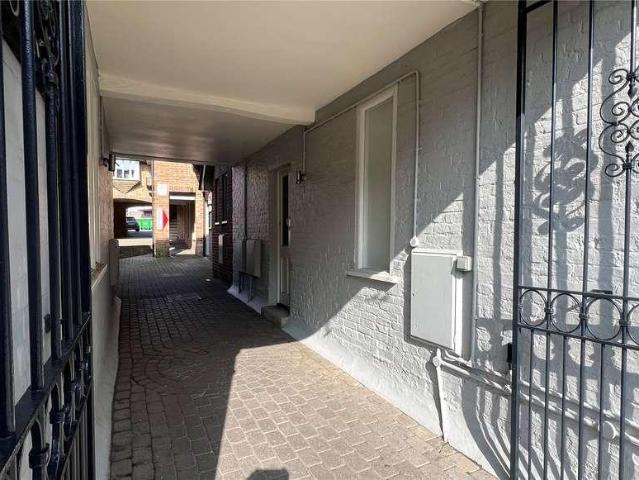 Flat for sale in Pennington, Ashurst Bridge