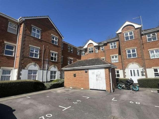 Flat for sale in Riverdene, Priest Down