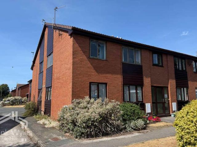 Flat for sale in St Annes, Lytham