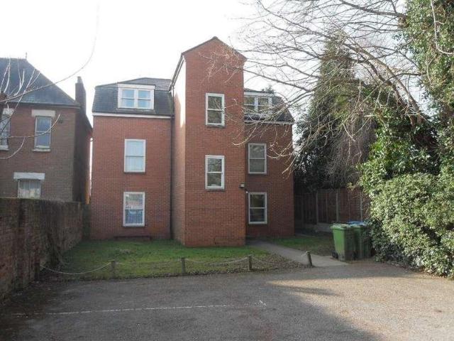 Flat for sale in Cargate, Aldershot