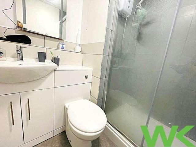 Flat for sale in West Bromwich, Sandwell